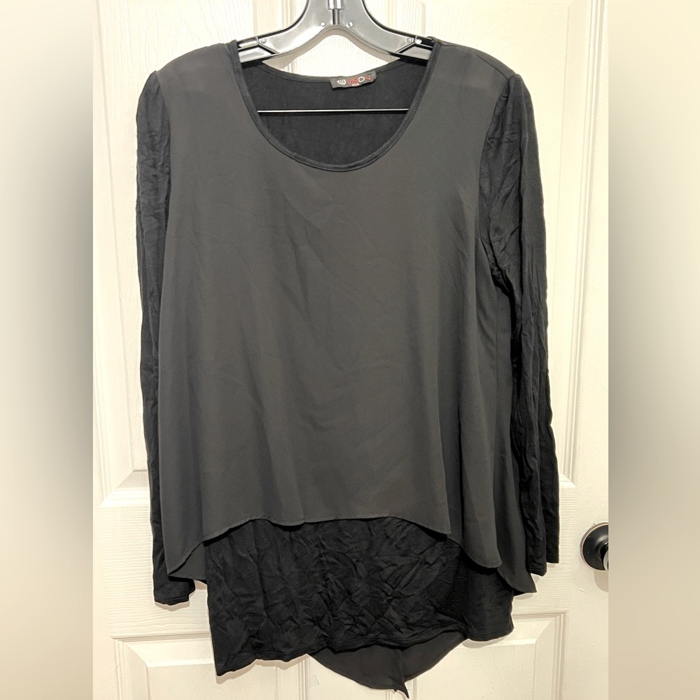 VISION USA Women’s Black Mixed Media Scoop Neck Long Sleeve Layered Look Top